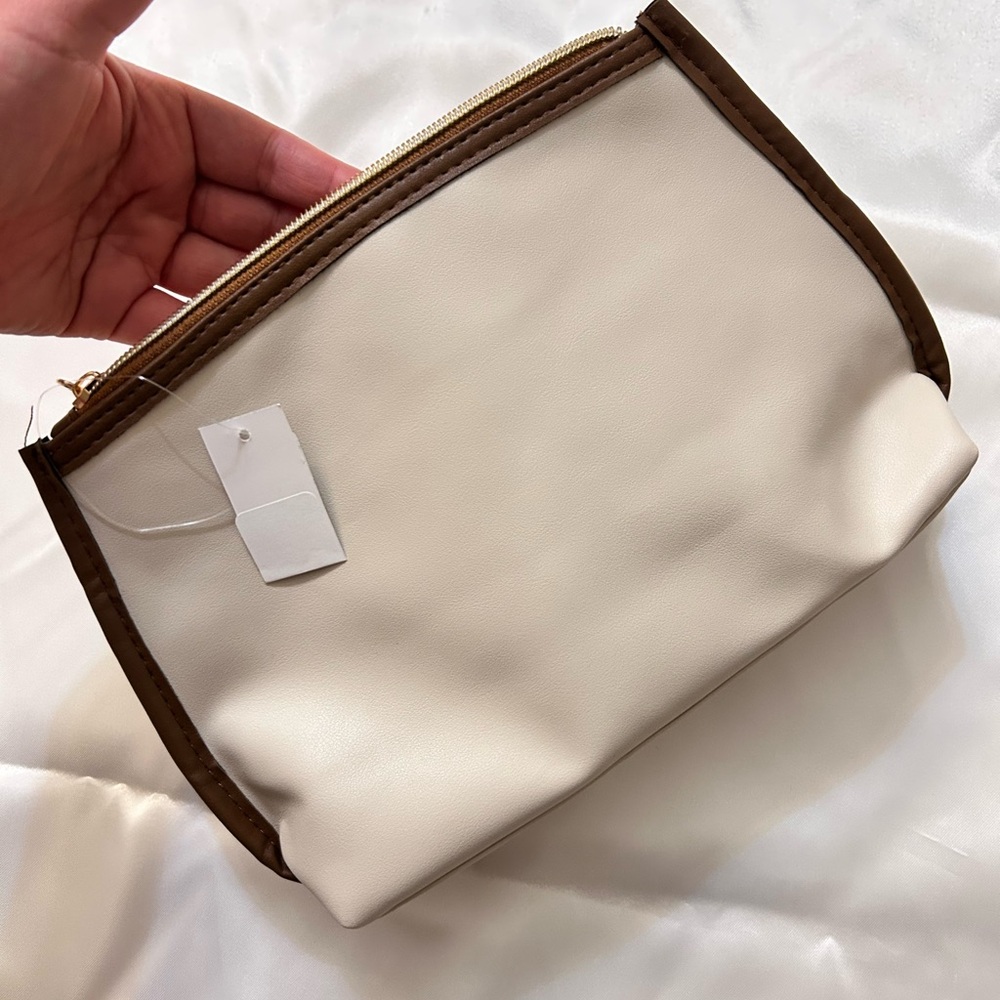 Medium size makeup pouch